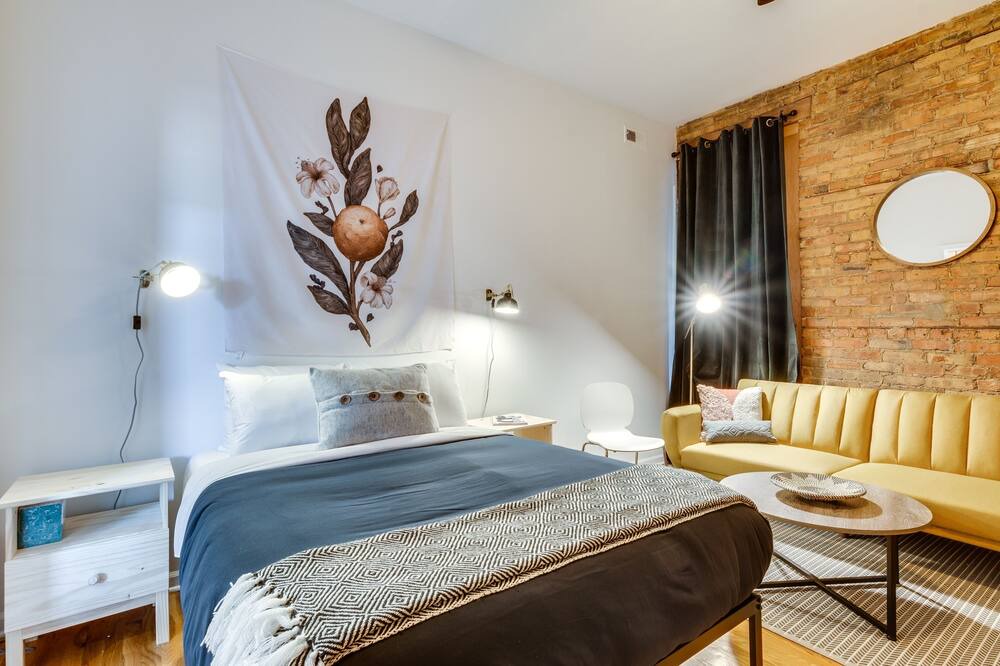 Photo of Bedroom in West Bucktown