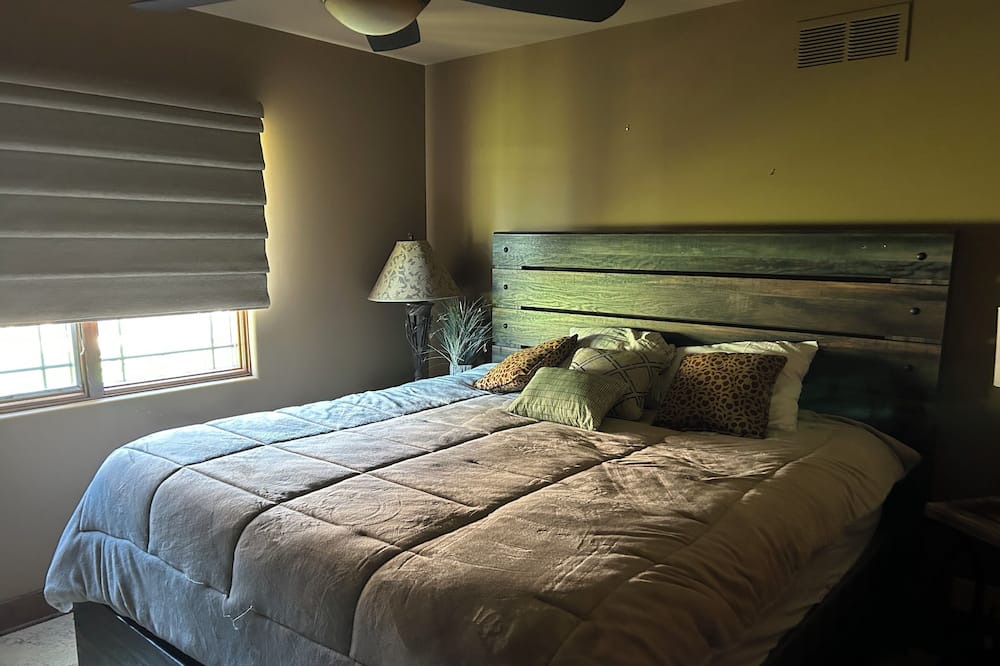 Photo of Bedroom in East Rock Bluff