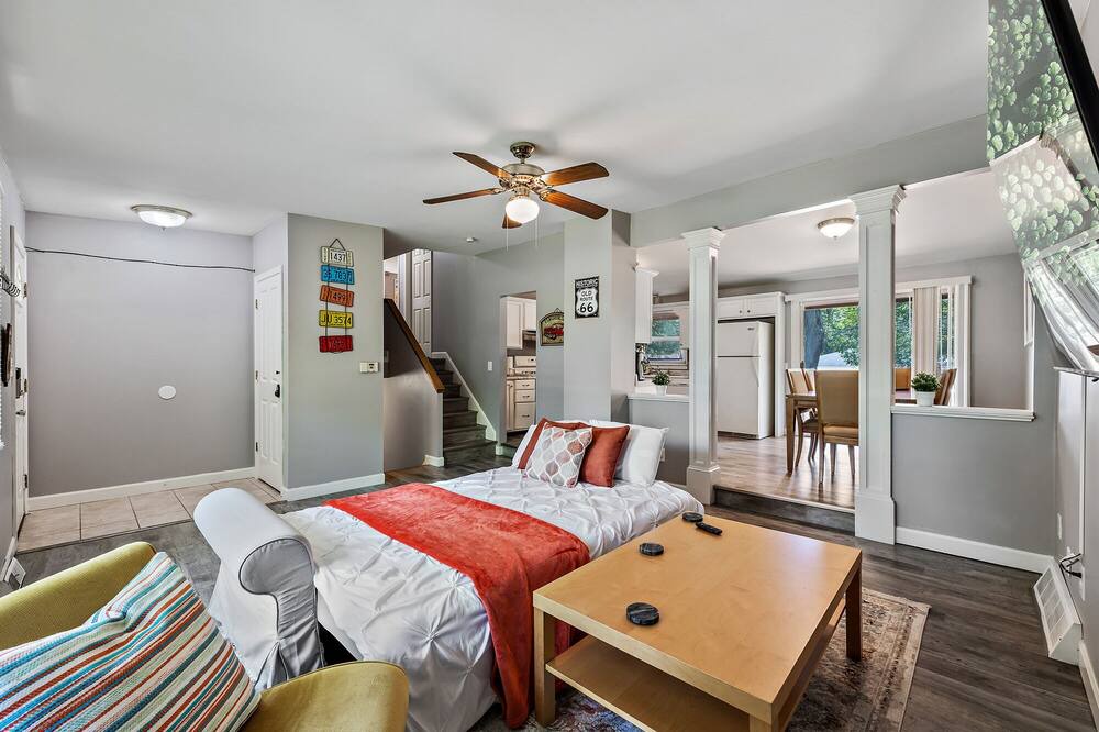 Photo of Bedroom in Yorkville