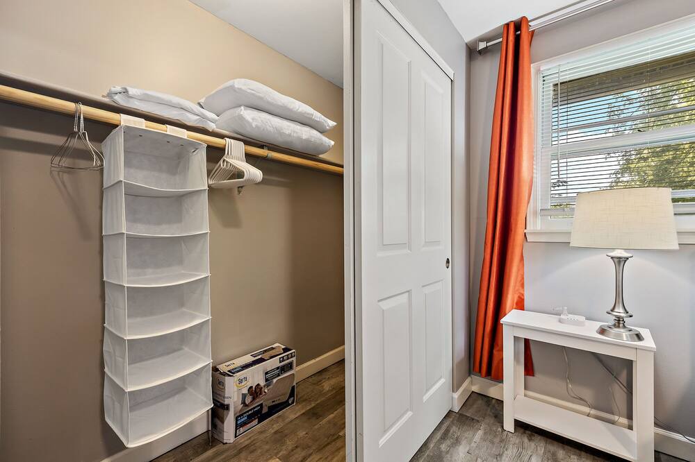 Photo of Bedroom in Yorkville