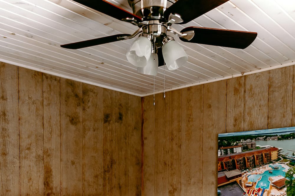 Photo of Bedroom in Spirit Lake