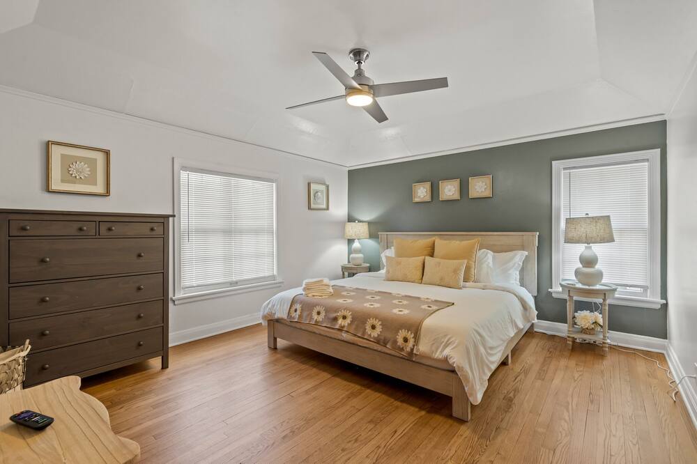 Photo of Bedroom in Milwaukee
