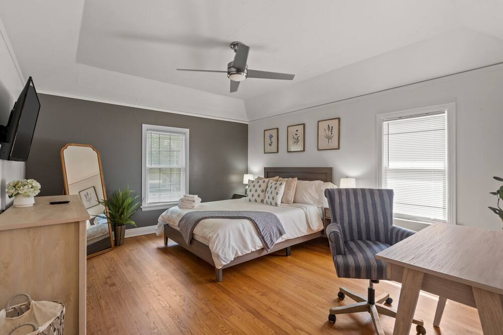 Photo of Bedroom in Milwaukee