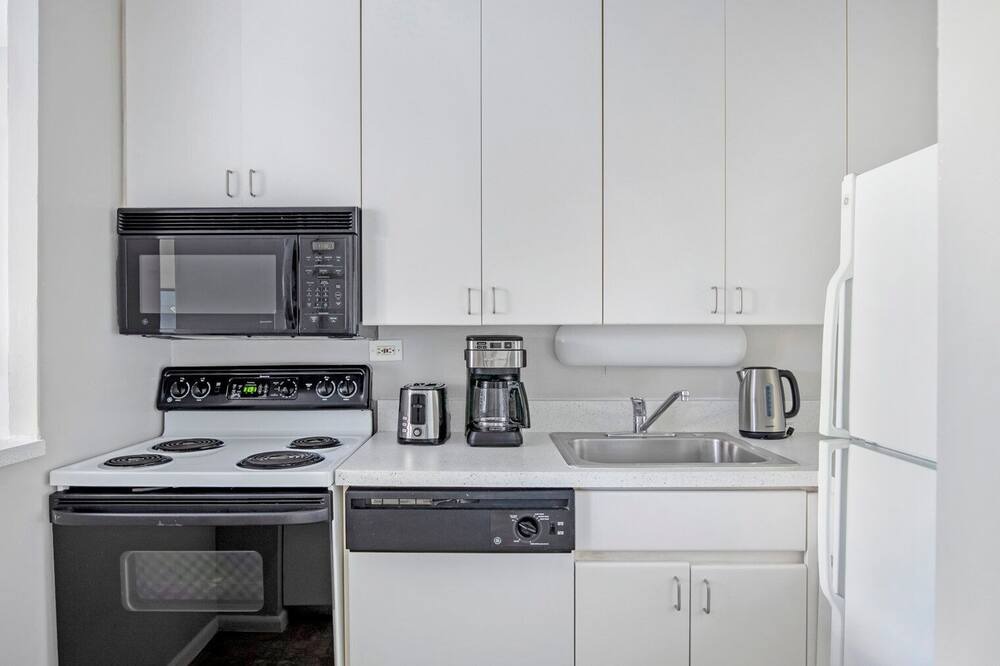 Photo of Kitchen in Lake View East