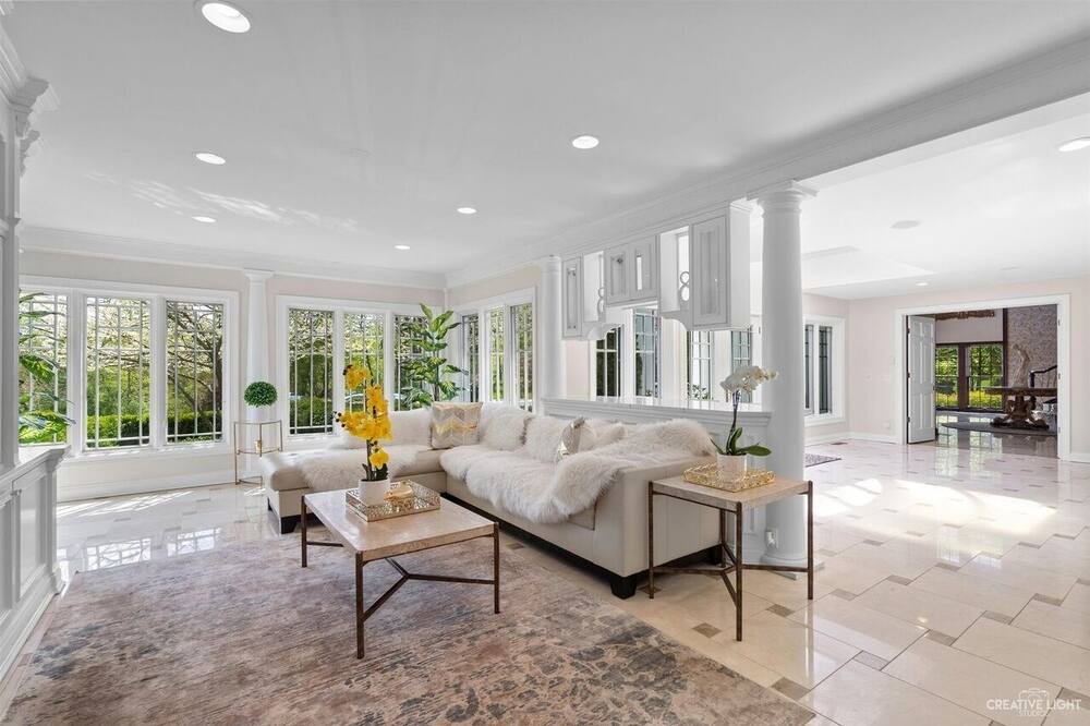 Photo of Livingroom in St. Charles
