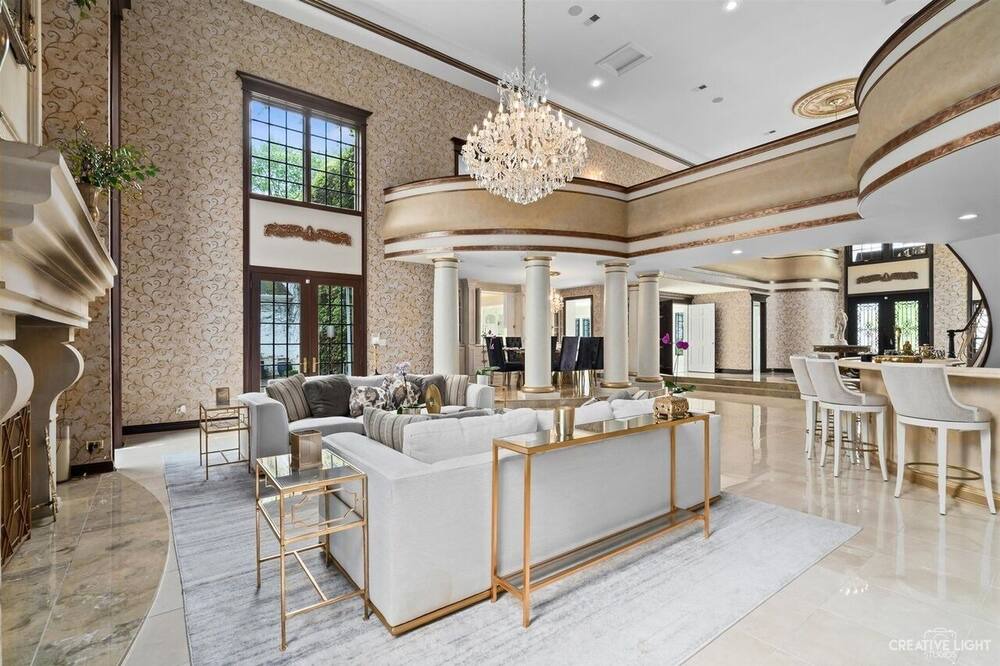 Photo of Livingroom in St. Charles