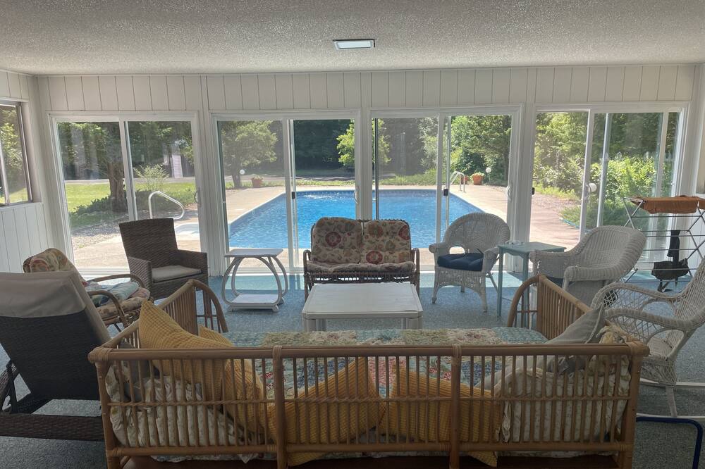 Photo of Livingroom in Lakeside