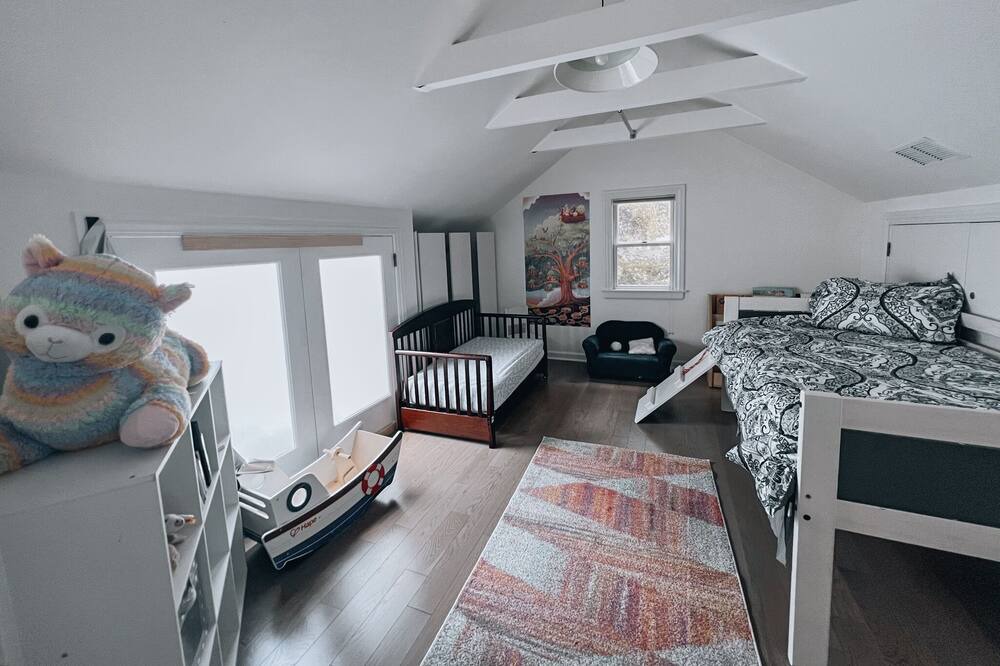 Photo of Bedroom in Lincoln Park