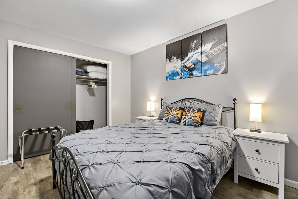 Photo of Bedroom in Aurora