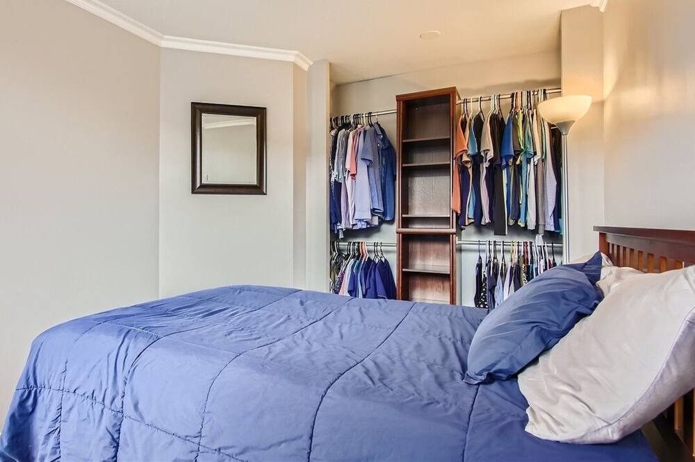 Photo of Bedroom in Lincoln Park