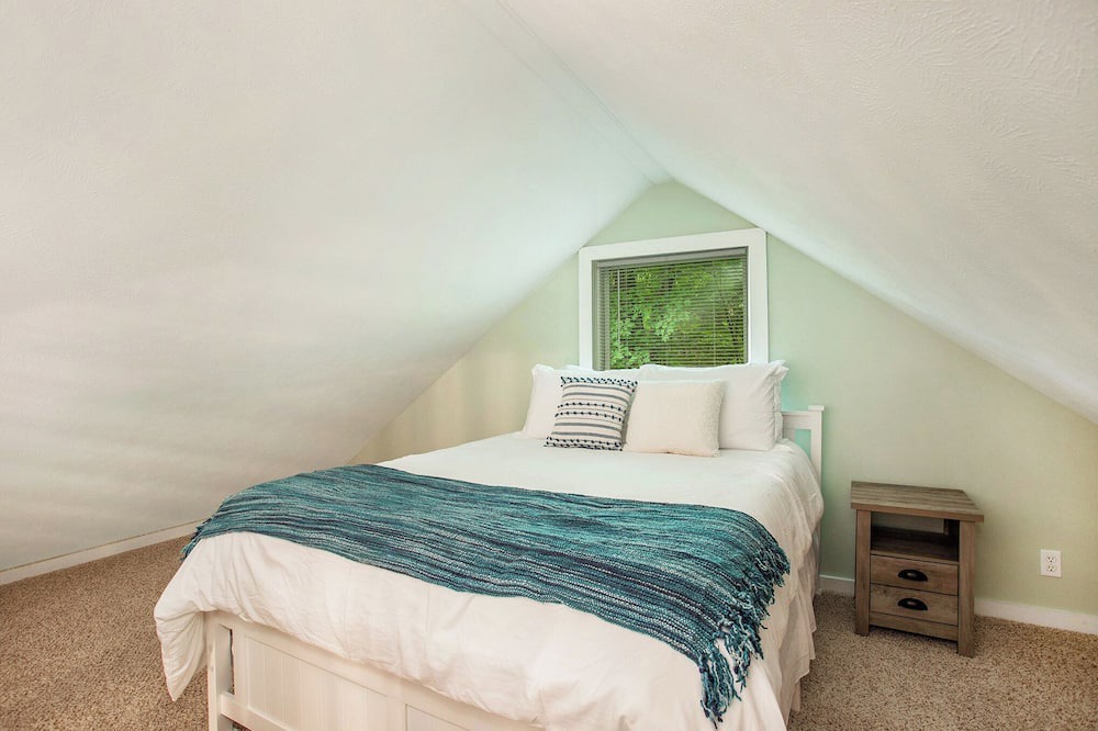 Photo of Bedroom in Newaygo