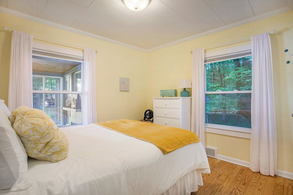 Photo of Bedroom in Newaygo
