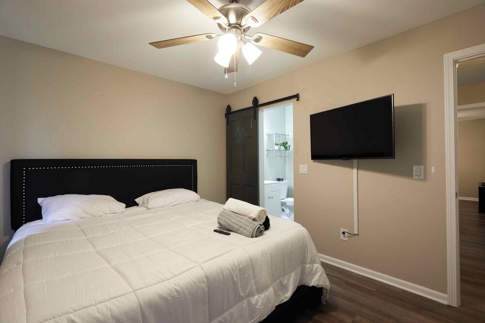 Photo of Bedroom in Fox Valley