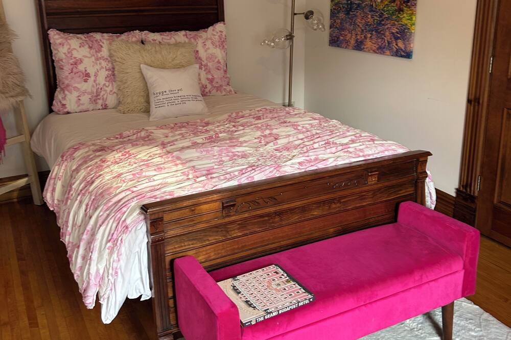 Photo of Bedroom in Ottawa