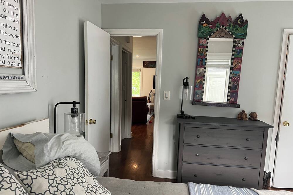 Photo of Bedroom in Skokie