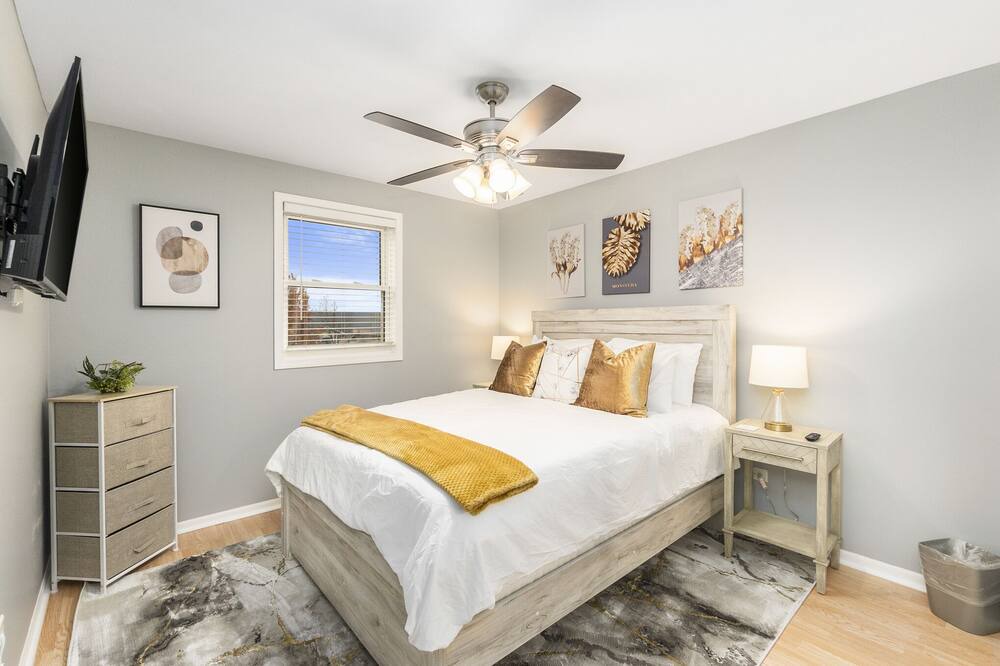 Photo of Bedroom in Fox Valley