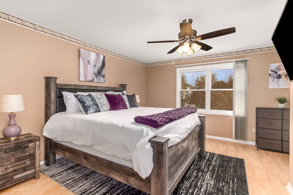 Photo of Bedroom in Fox Valley