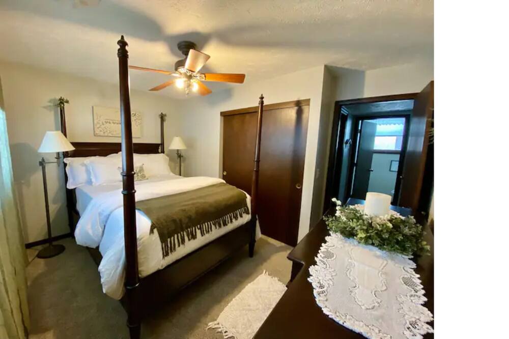 Photo of Bedroom in Bellevue