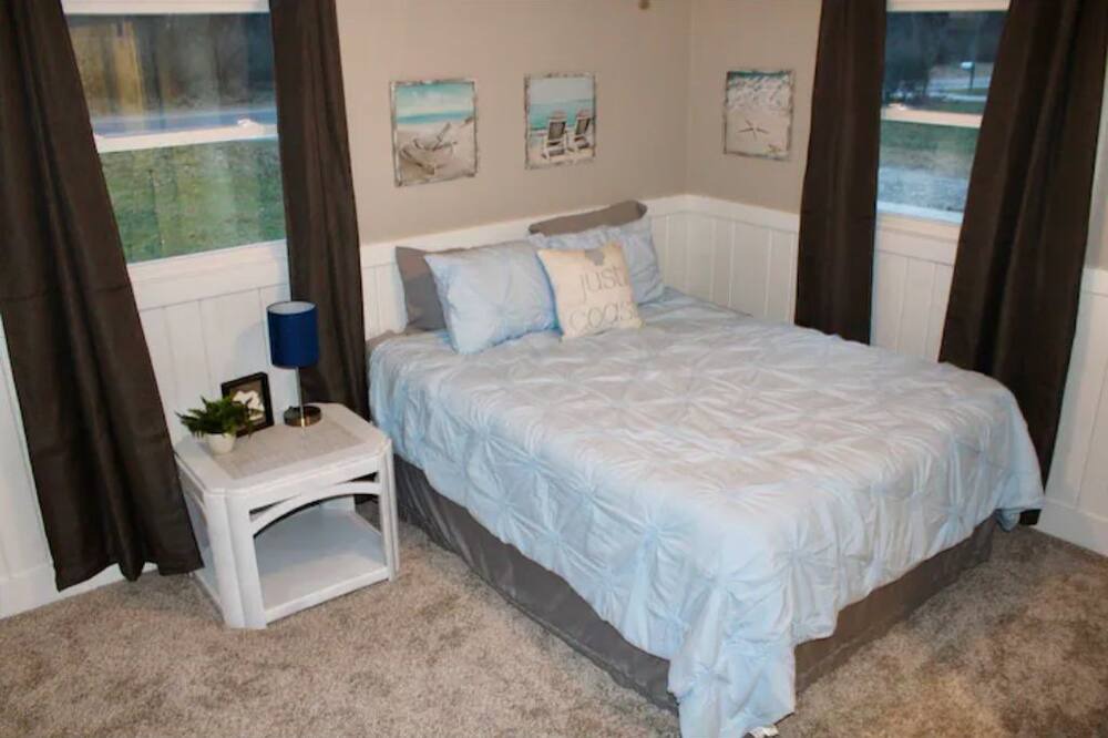 Photo of Bedroom in Whitehall