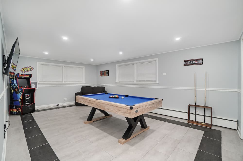 Photo of Bedroom in Lincolnwood