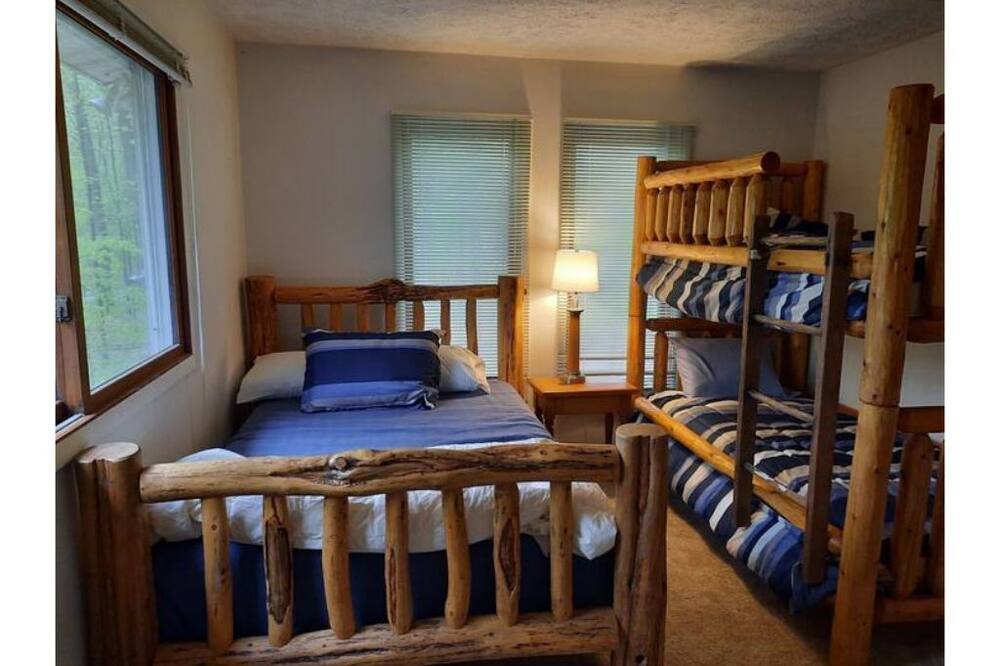 Photo of Bedroom in Montague