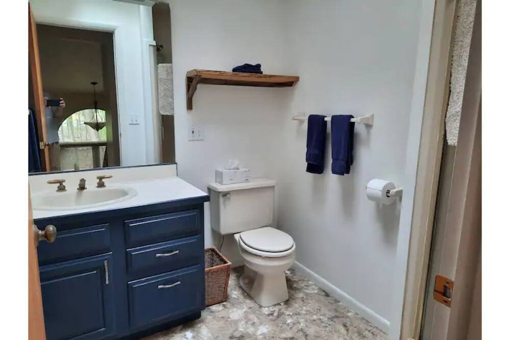 Photo of Bathroom in Montague