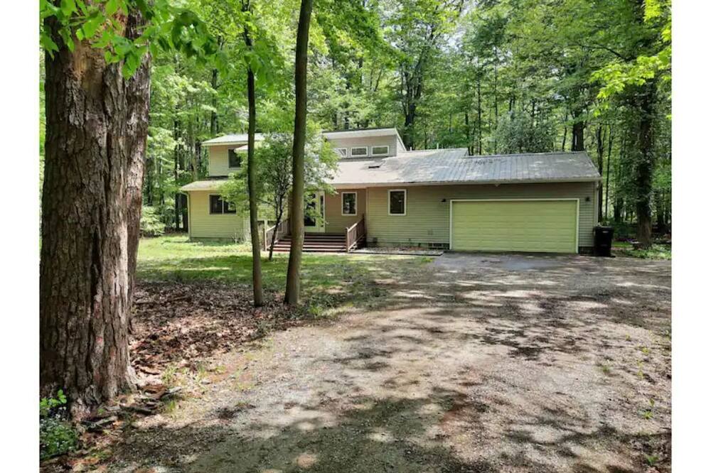 Photo of Outdoor in Montague