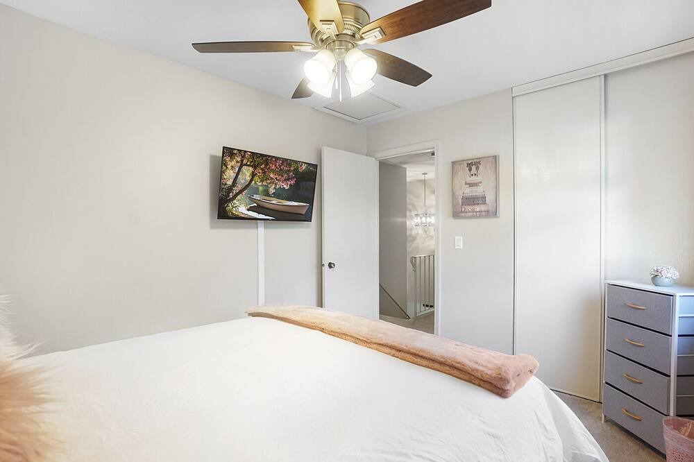 Photo of Bedroom in Fox Valley