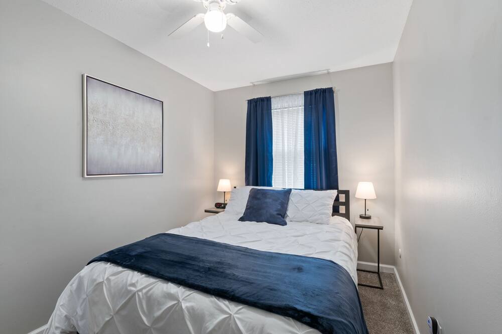 Photo of Bedroom in Davenport