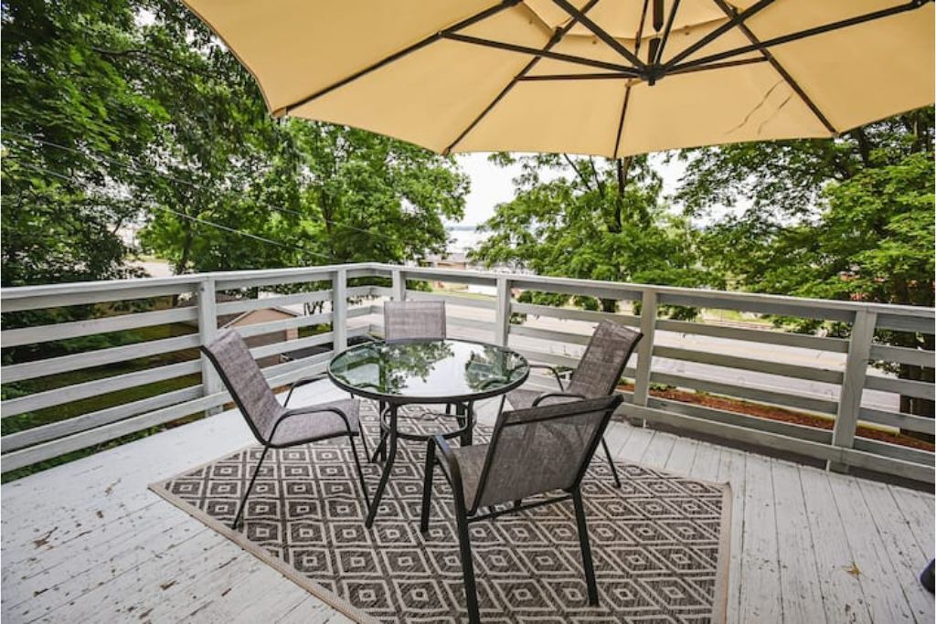 Photo of Outdoor in Peoria Heights