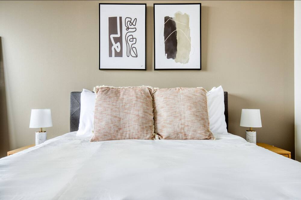 Photo of Bedroom in River West