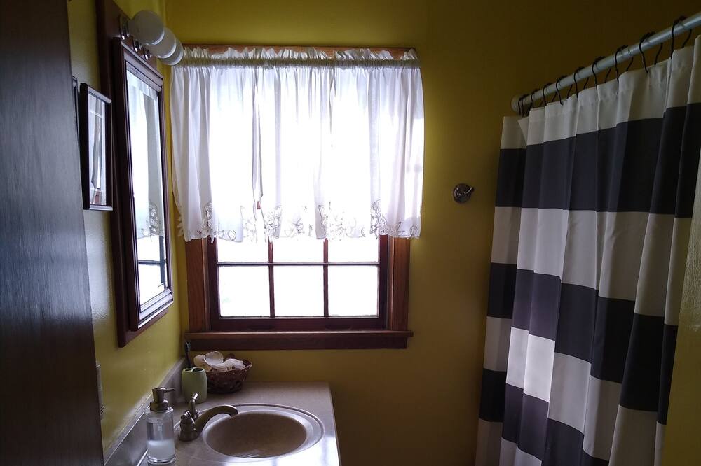 Photo of Bathroom in Neenah