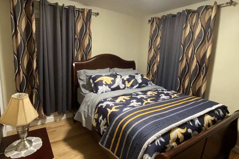 Photo of Bedroom in Skokie