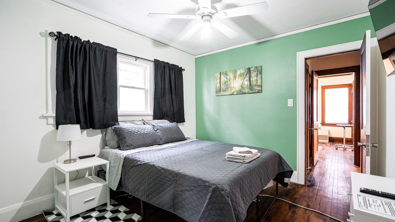 Photo of Bedroom in Milwaukee