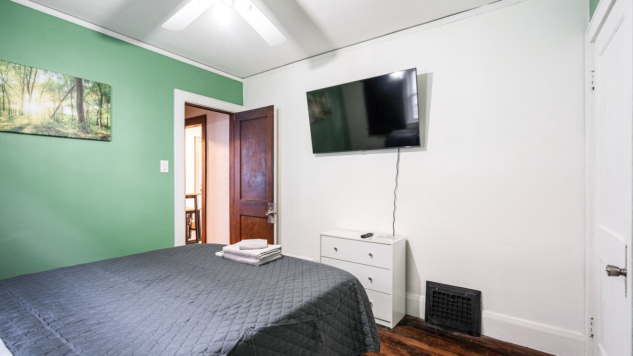 Photo of Bedroom in Milwaukee
