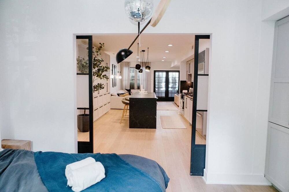 Photo of Bedroom in Mid-North District