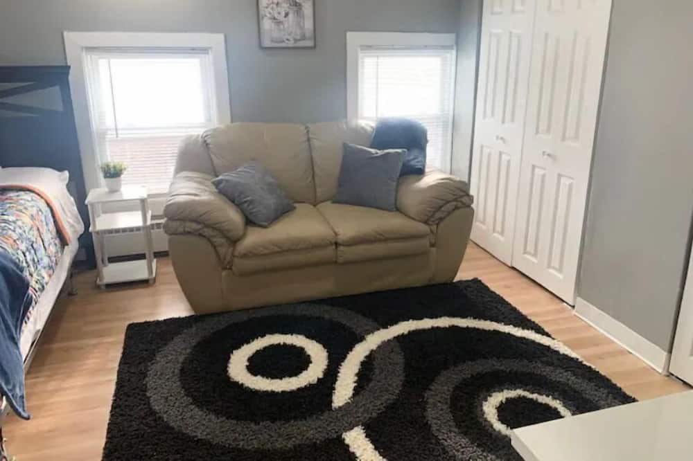 Photo of Livingroom in Brookfield