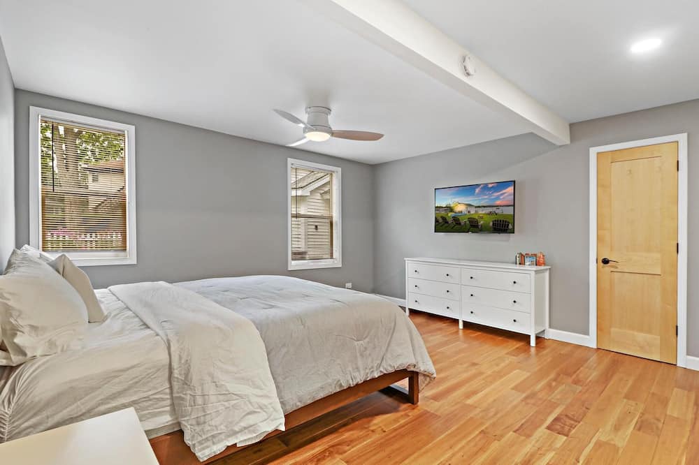 Photo of Bedroom in Fox Lake