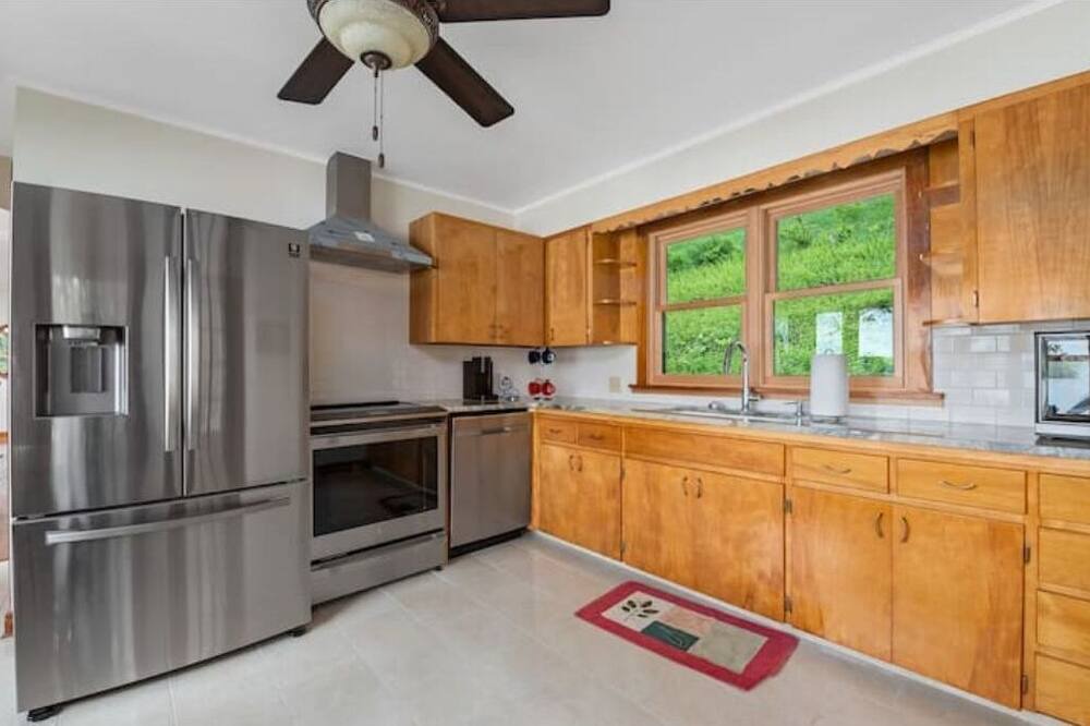 Photo of Kitchen in Nauvoo