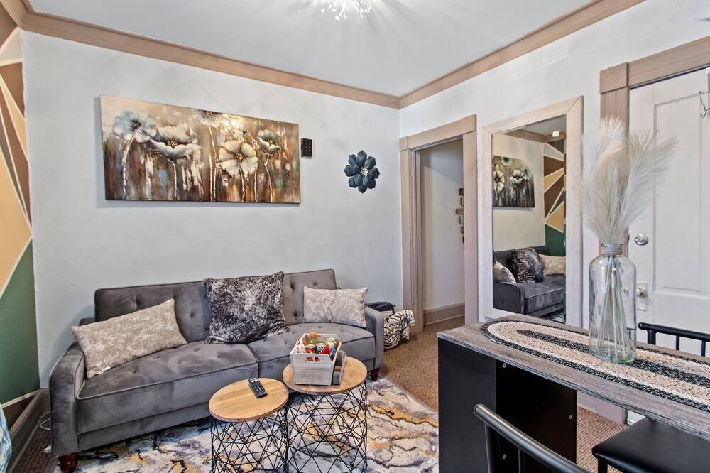 Photo of Livingroom in Lower East Side