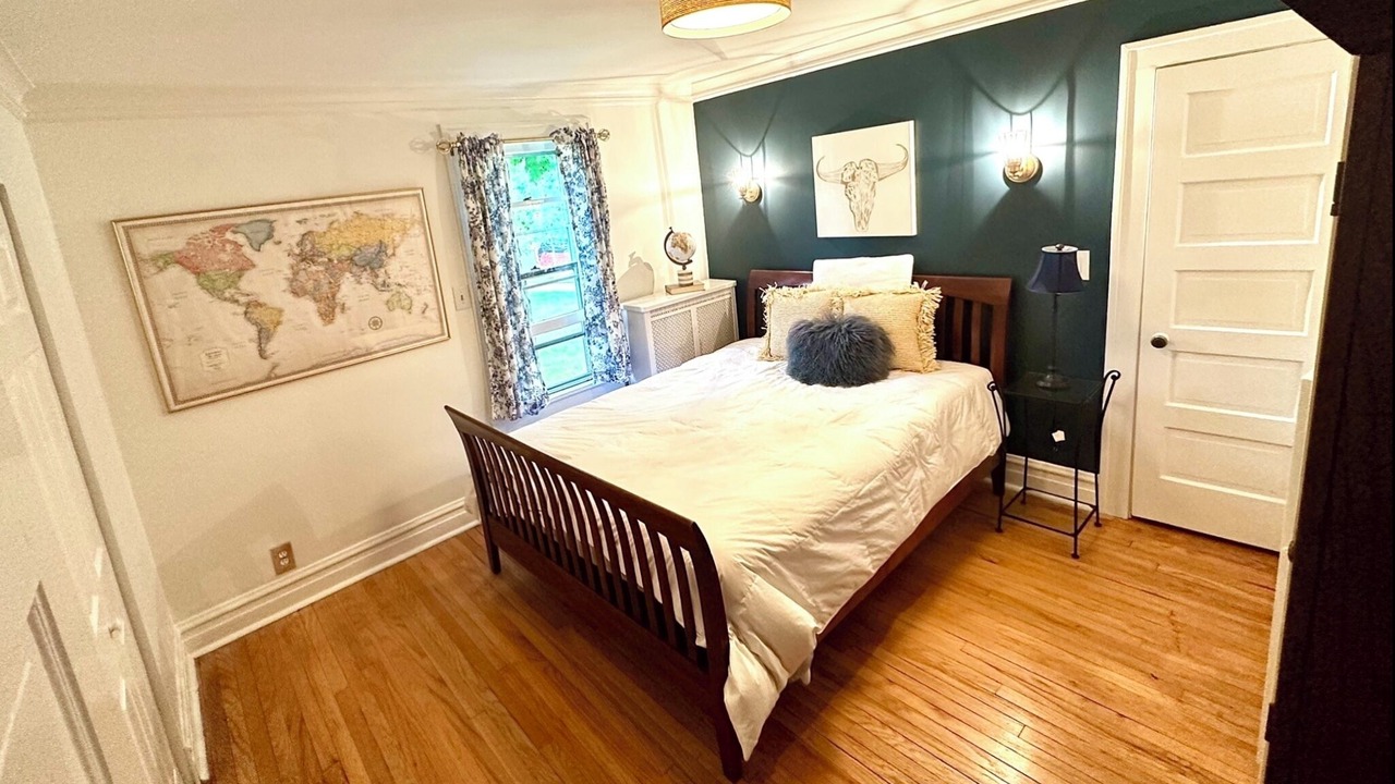 Photo of Bedroom in Wilmette