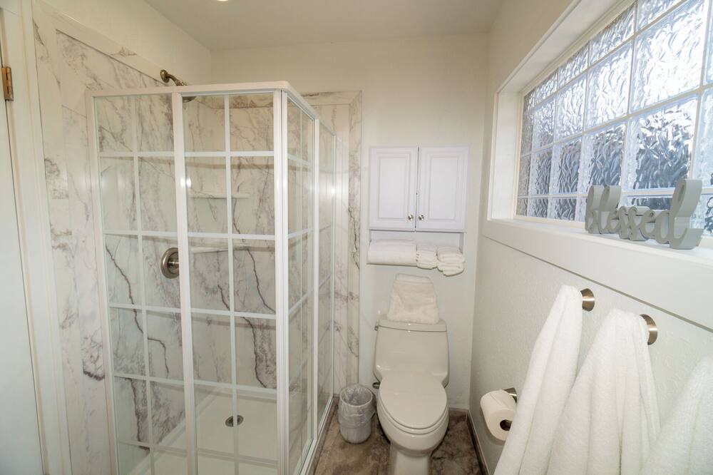 Photo of Bathroom in Lake Geneva