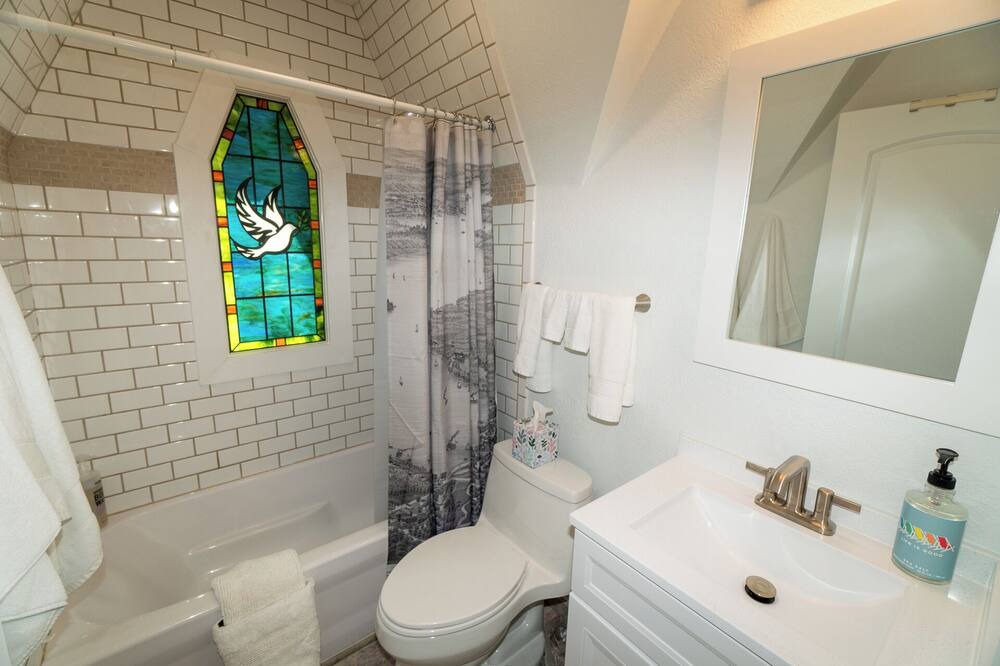 Photo of Bathroom in Lake Geneva