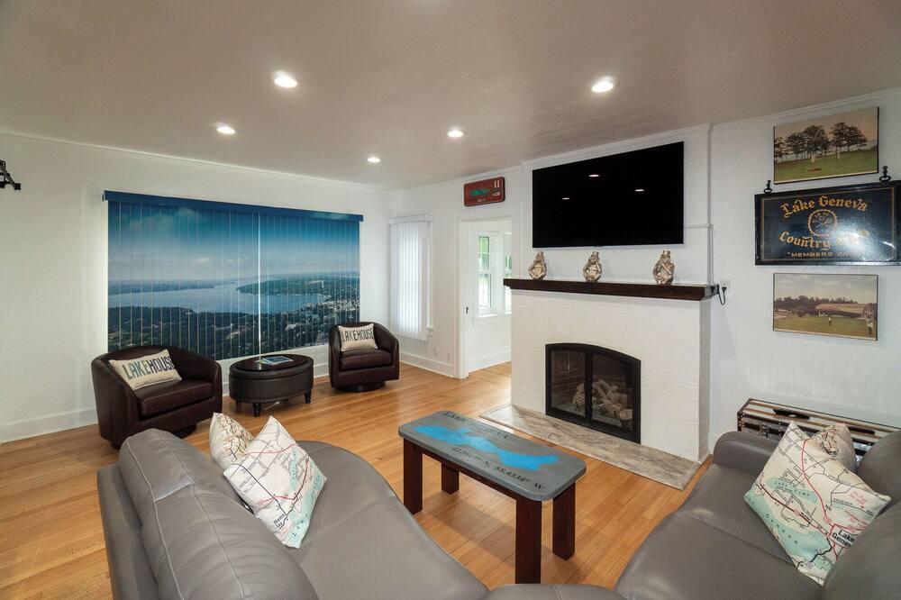 Photo of Livingroom in Lake Geneva