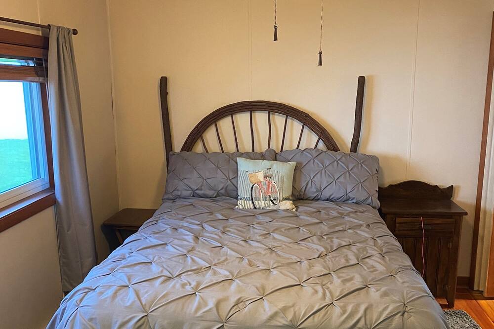 Photo of Bedroom in Cadillac