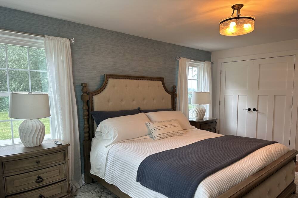 Photo of Bedroom in Lake Geneva