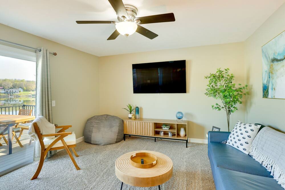 Photo of Livingroom in Papillion