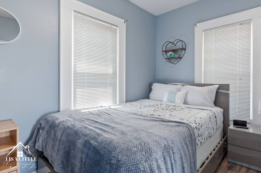 Photo of Bedroom in Fox Valley