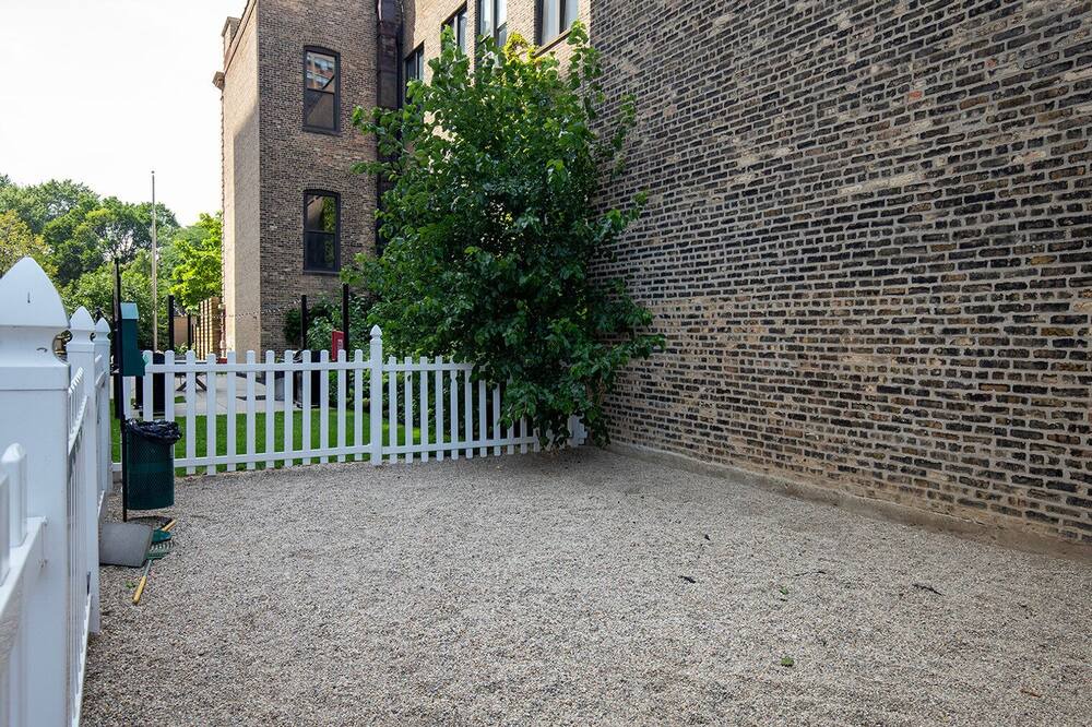 Photo of Outdoor in Uptown