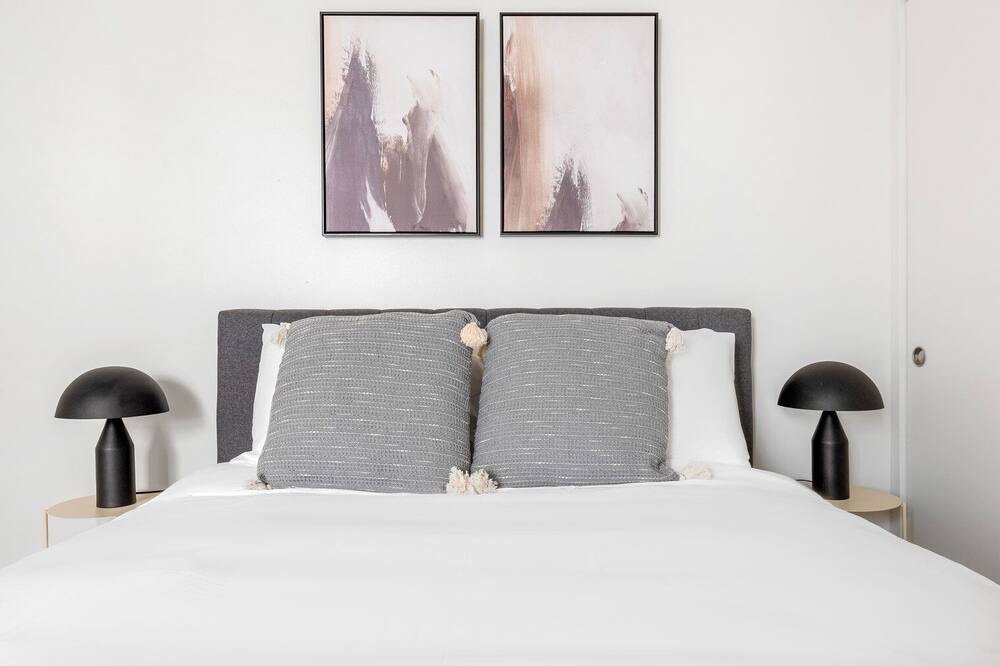 Photo of Bedroom in Uptown